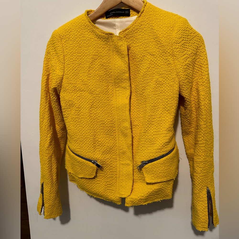 ZARA XS BLAZER WITH ZIPPERS